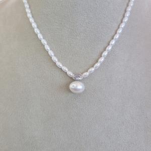 Choker Essential Pérola Arroz Shell Ródio Branco