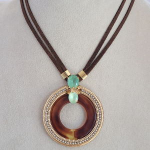 Colar Couro Com Pingente Mandala Dourado