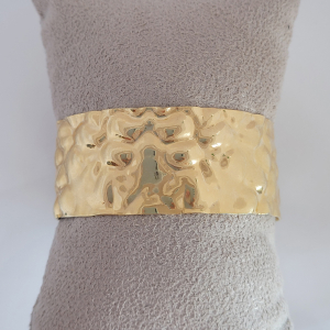 Bracelete Martelado Verniz Italiano