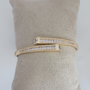 Bracelete Ponto de Luz Cravejado Microzircônia e Zircônia Navete Verniz Italiano Ajustável