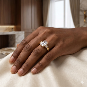 Anel Retangular de Zircônia Folheado A Ouro nº 21