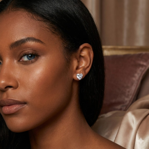 Brinco Coração Cristal Ródio Branco