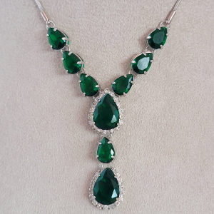 Colar Elo Rabo de Gato Dulce Maria Verde Esmeralda Ródio Branco 40cm + Extensor