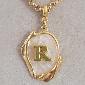 Colar Elo Português Com Pingente Madre Pérola Letra R Verniz Italiano 45cm + Extensor