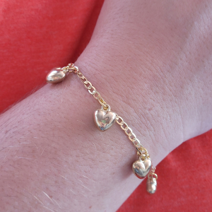 Pulseira Elo Grumet Com Pingente Coração Folheada A Ouro 15cm + Extensor