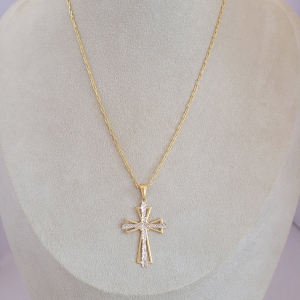 Colar Elo Cartier Com Pingente Crucifixo Folheado A Ouro 60cm
