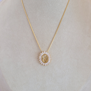 Colar Elo Veneziana Nossa Senhora Rainha Cravejado Zircônia Navete Folheado A Ouro 40cm + Extensor